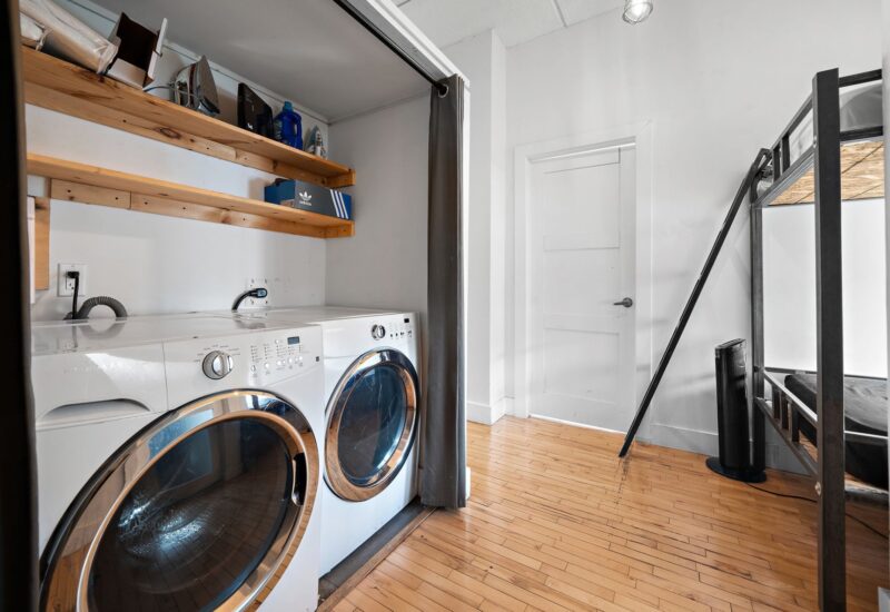 8049 Rue St-Hubert  Montréal (Villeray/Saint-Michel/Parc-Extension) (Montréal)