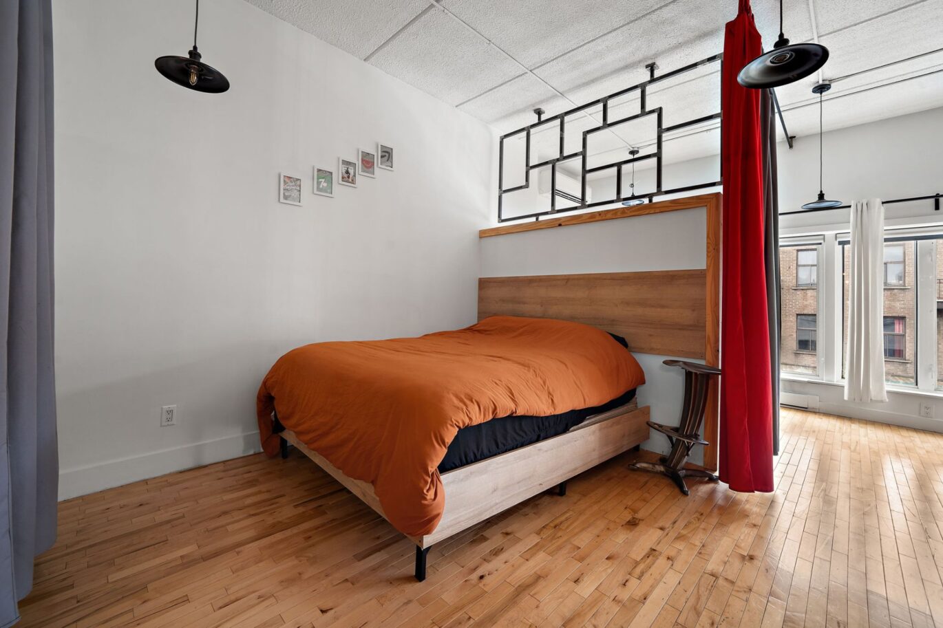 8049 Rue St-Hubert  Montréal (Villeray/Saint-Michel/Parc-Extension) (Montréal)