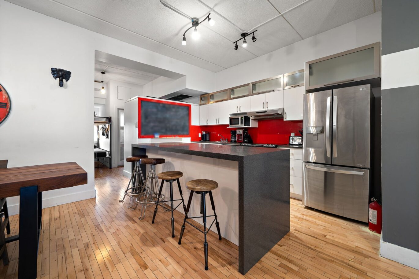 8049 Rue St-Hubert  Montréal (Villeray/Saint-Michel/Parc-Extension) (Montréal)