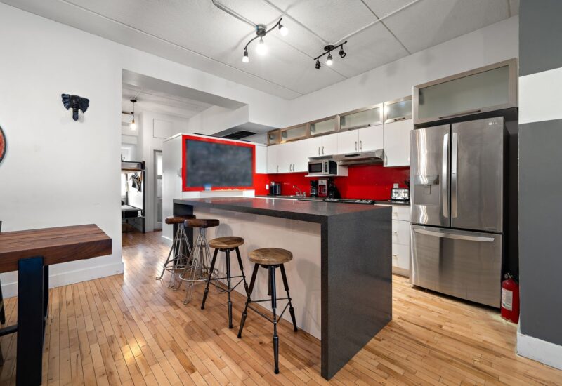 8049 Rue St-Hubert  Montréal (Villeray/Saint-Michel/Parc-Extension) (Montréal)