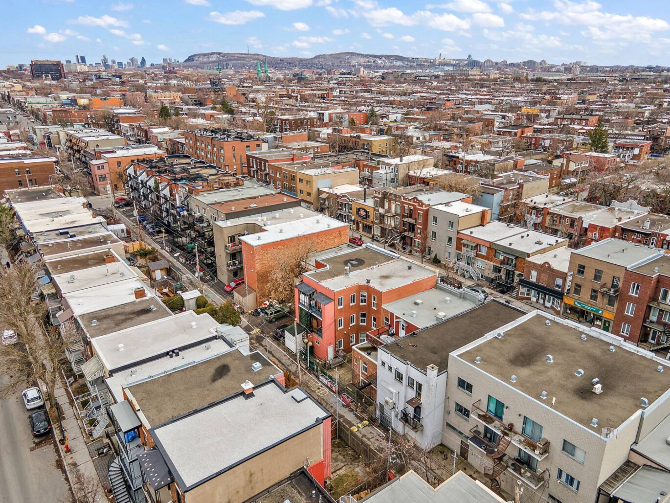 8049 Rue St-Hubert  Montréal (Villeray/Saint-Michel/Parc-Extension) (Montréal)