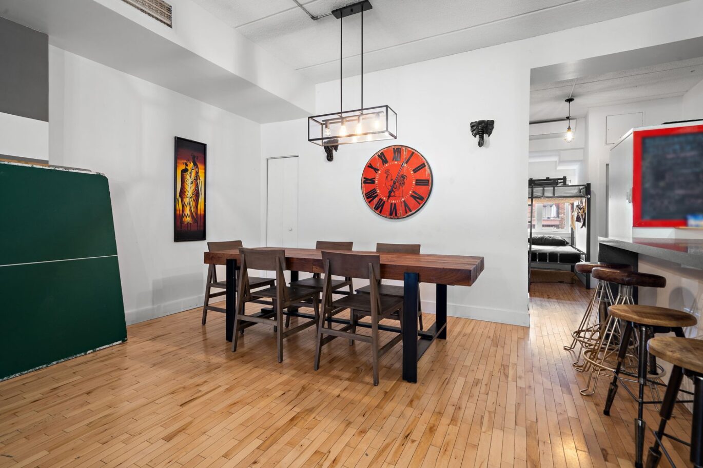 8049 Rue St-Hubert  Montréal (Villeray/Saint-Michel/Parc-Extension) (Montréal)