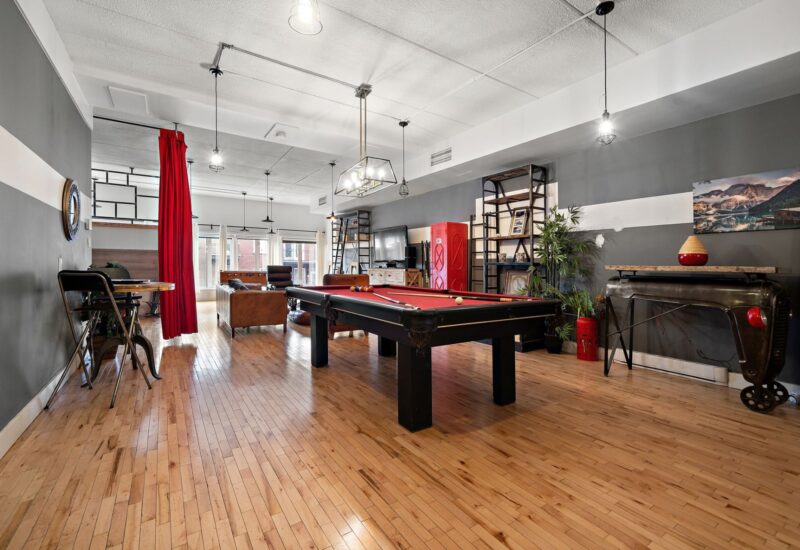 8049 Rue St-Hubert  Montréal (Villeray/Saint-Michel/Parc-Extension) (Montréal)