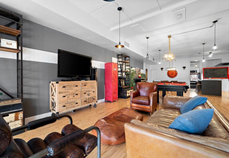 8049 Rue St-Hubert  Montréal (Villeray/Saint-Michel/Parc-Extension) (Montréal)