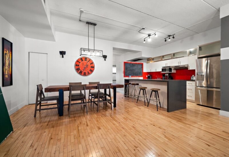 8049 Rue St-Hubert  Montréal (Villeray/Saint-Michel/Parc-Extension) (Montréal)