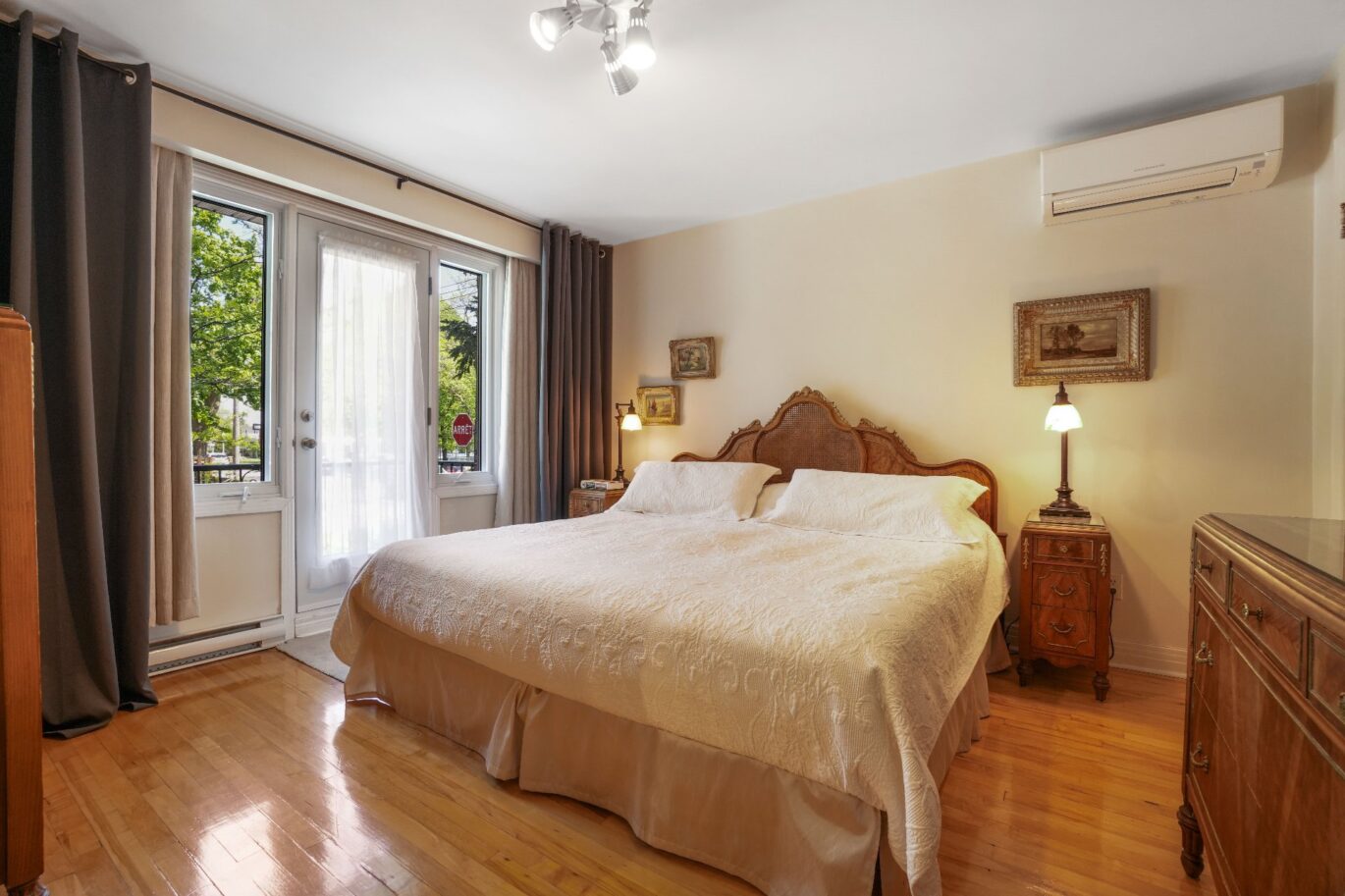 9810 – 9814 Rue De Martigny Montréal (Ahuntsic-Cartierville) (Montréal)