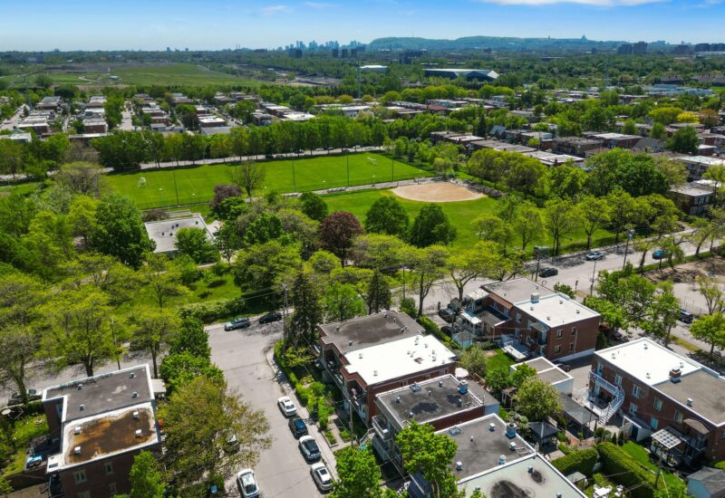 9810 – 9814 Rue De Martigny Montréal (Ahuntsic-Cartierville) (Montréal)