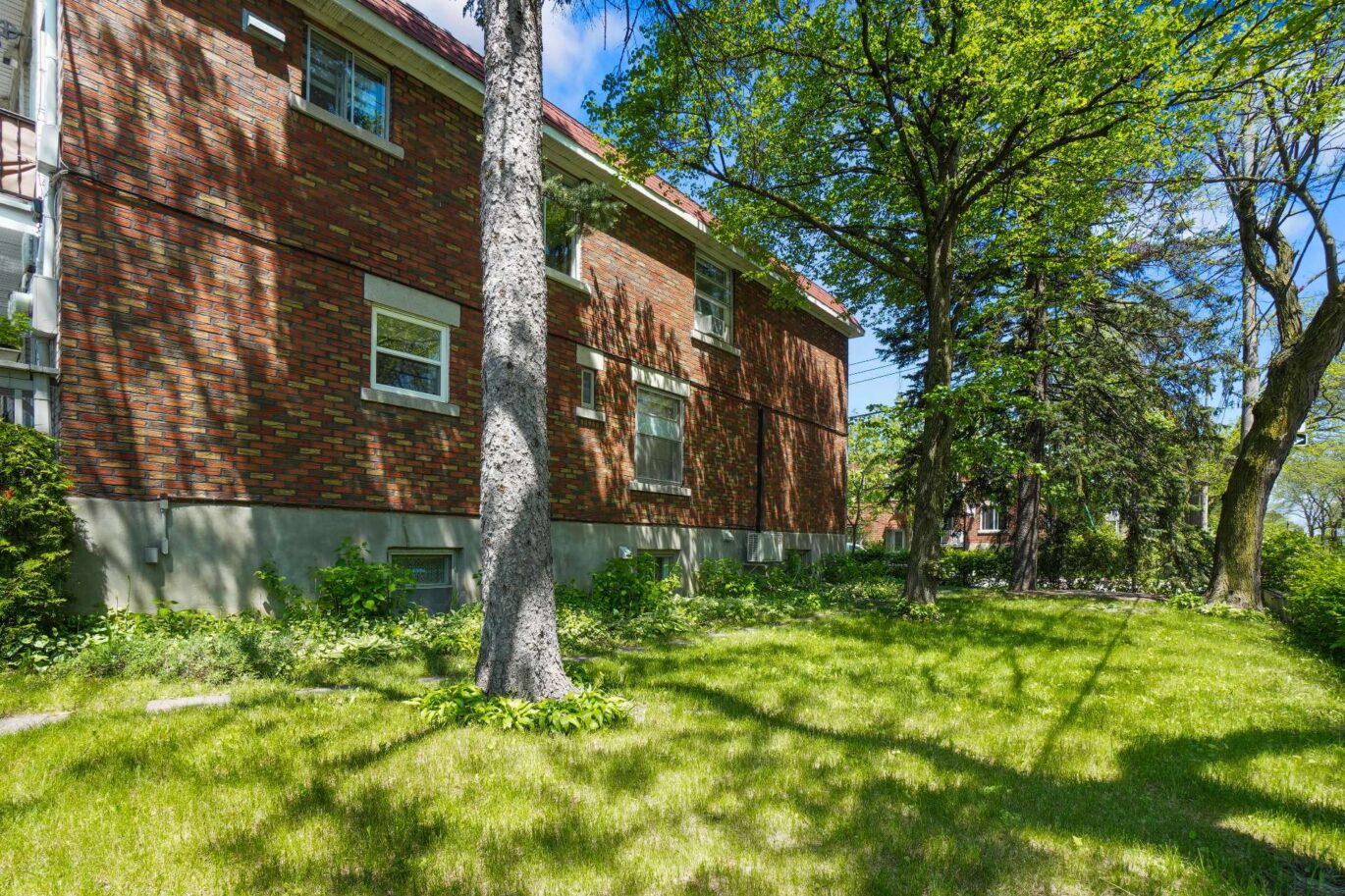 9810 – 9814 Rue De Martigny Montréal (Ahuntsic-Cartierville) (Montréal)