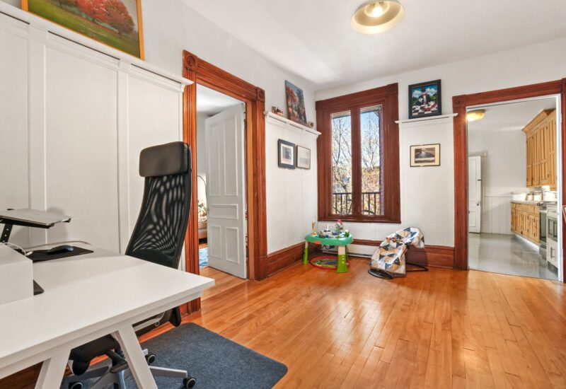 1579 Rue Marie-Anne E.  Montréal (Le Plateau-Mont-Royal) (Montréal)