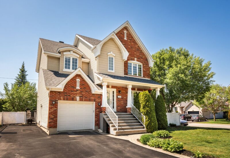 210 Rue du Beaujolais Terrebonne (Lachenaie) (Lanaudière)
