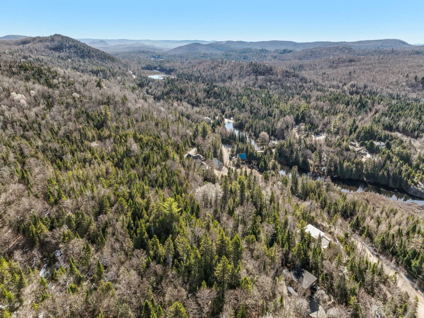Av. des Huards  Val-Morin (Laurentides)