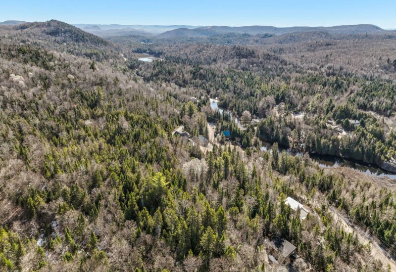 Av. des Huards  Val-Morin (Laurentides)