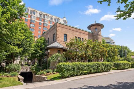 680 Av. Victoria Westmount (Montréal)