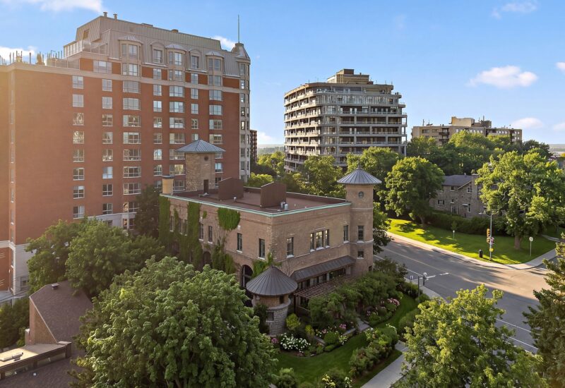 680 Av. Victoria  Westmount (Montréal)