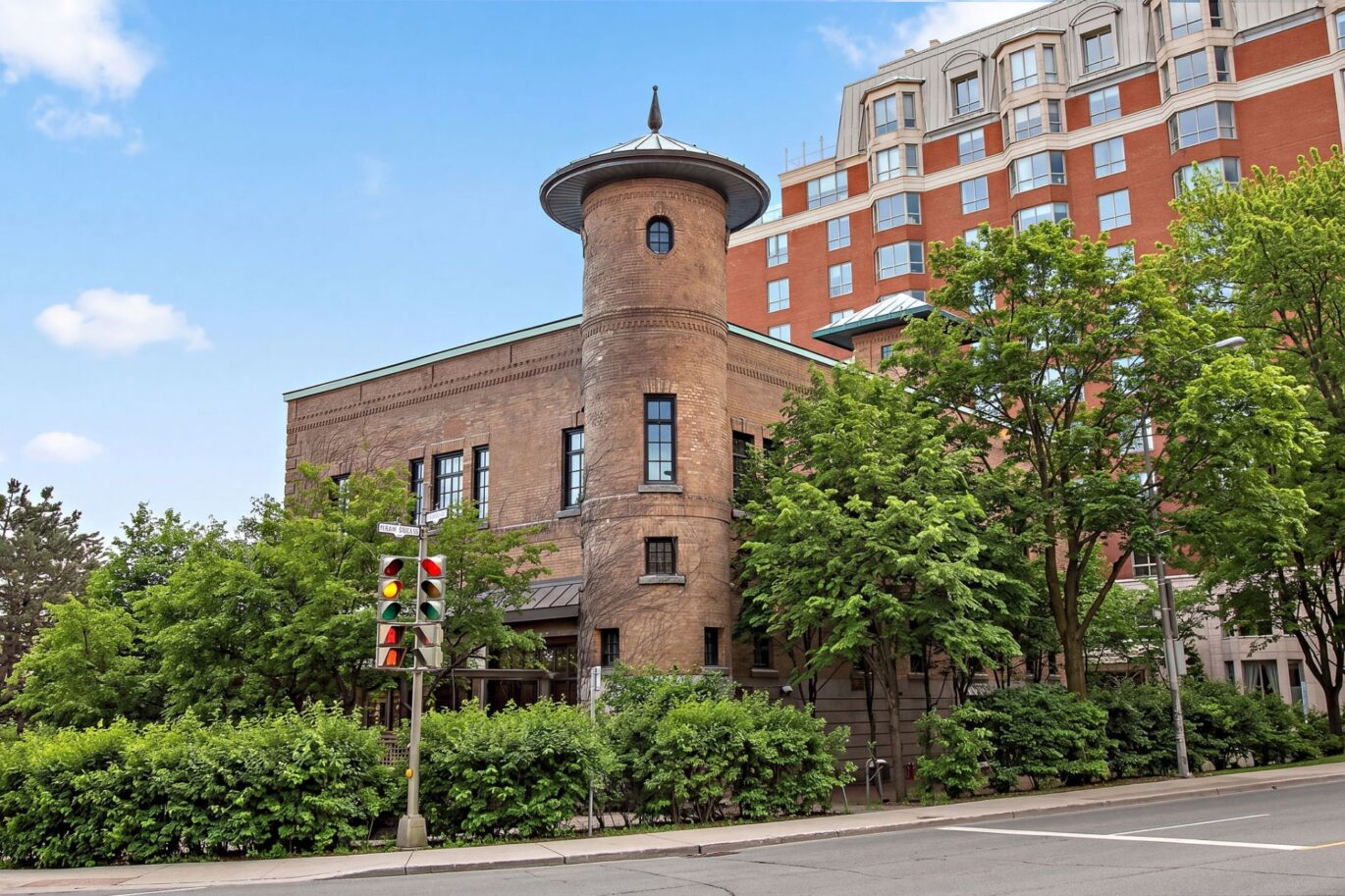 680 Av. Victoria  Westmount (Montréal)
