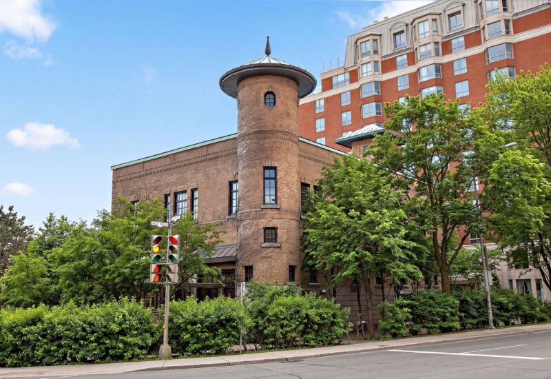 680 Av. Victoria  Westmount (Montréal)