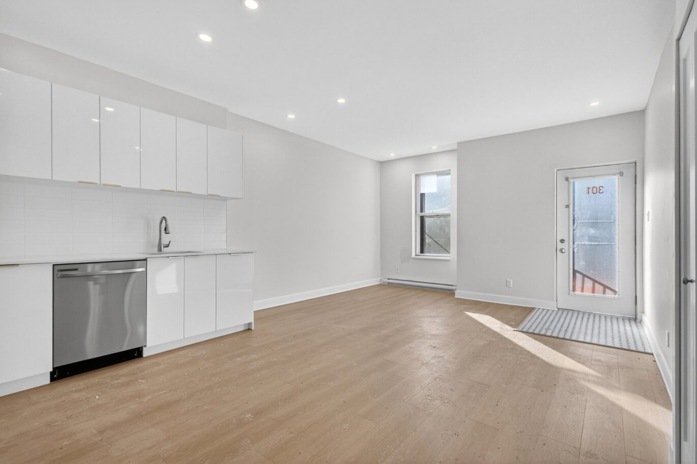 305 Rue Delinelle  Montréal (Le Sud-Ouest) (Montréal)