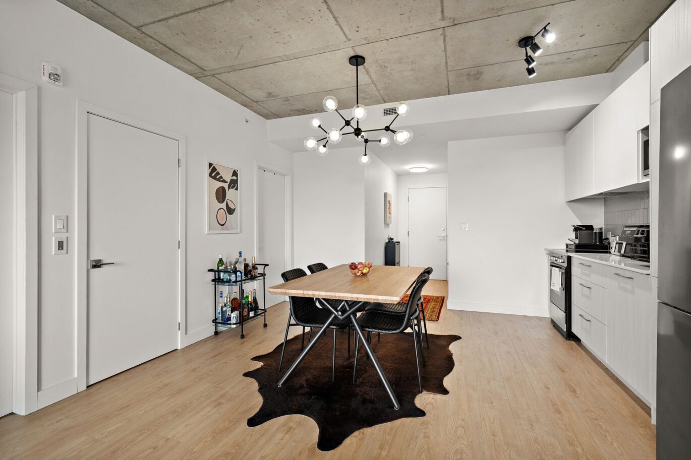 10 Av. Donegani #913 Pointe-Claire (Montréal)
