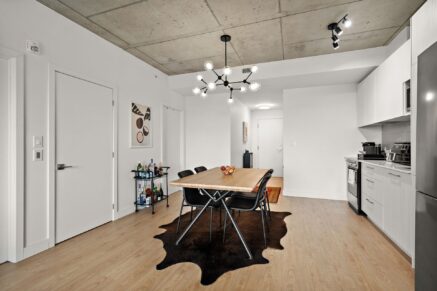 10 Av. Donegani #913 Pointe-Claire (Montréal)