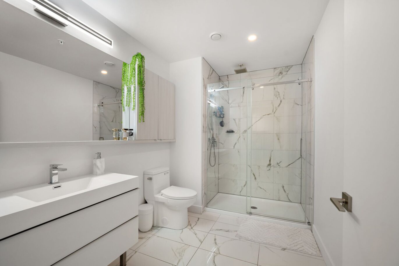 10 Av. Donegani #913 Pointe-Claire (Montréal)