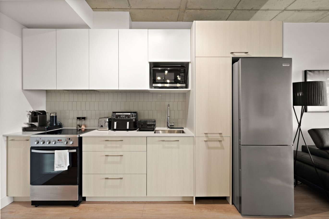 10 Av. Donegani #913 Pointe-Claire (Montréal)