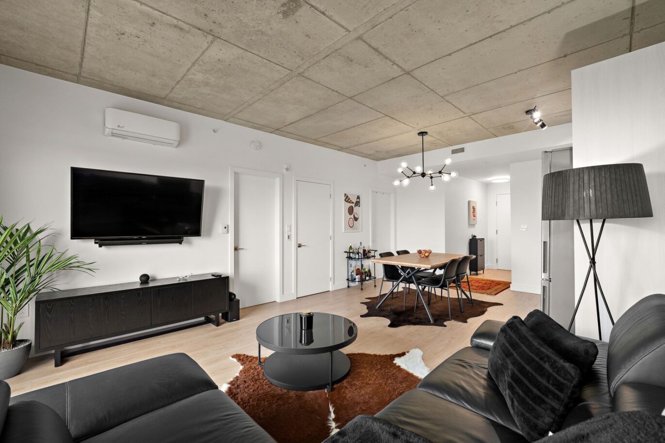 10 Av. Donegani #913 Pointe-Claire (Montréal)