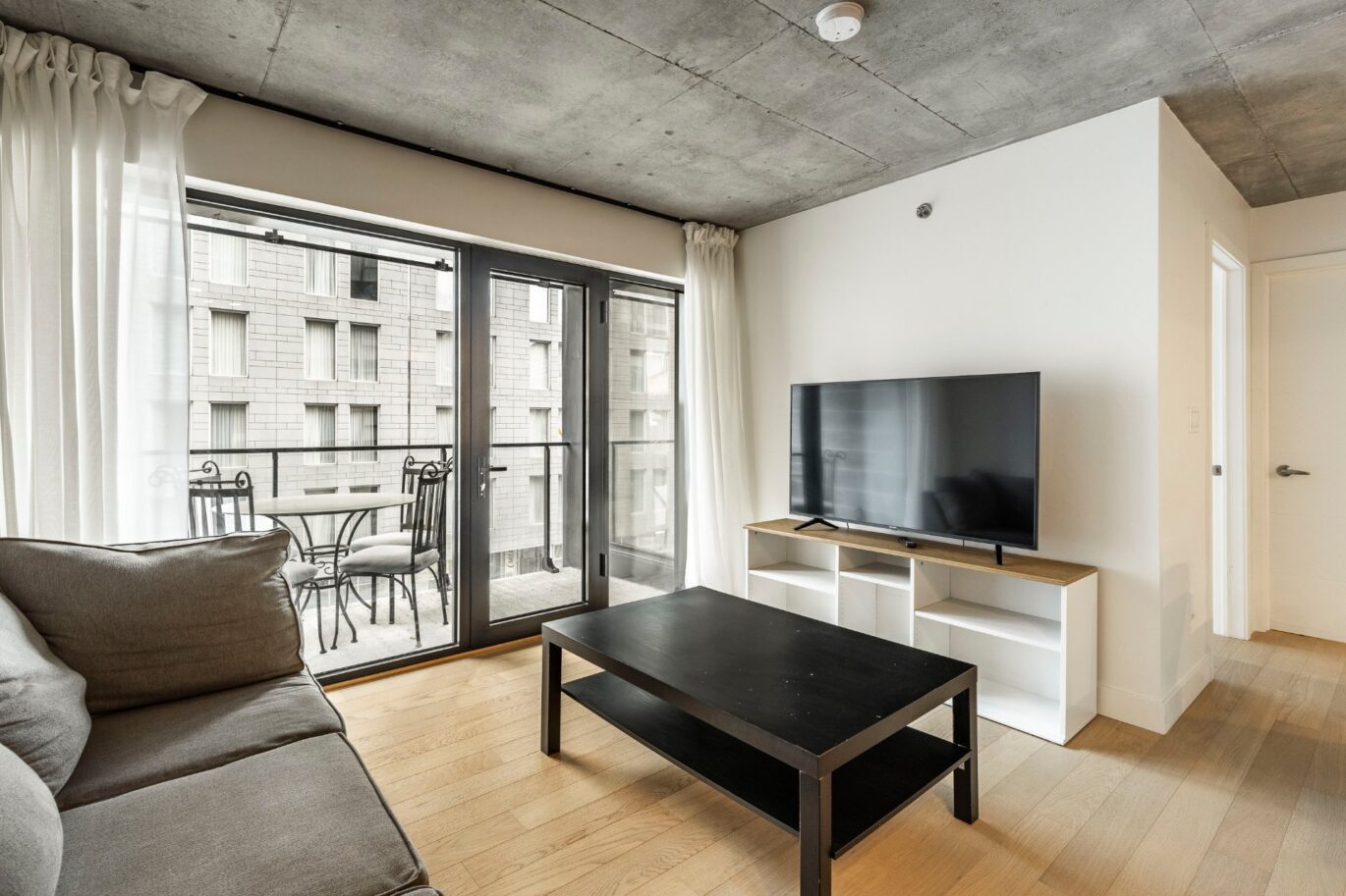 1 Av. Viger O. #412 Montréal (Ville-Marie) (Montréal)