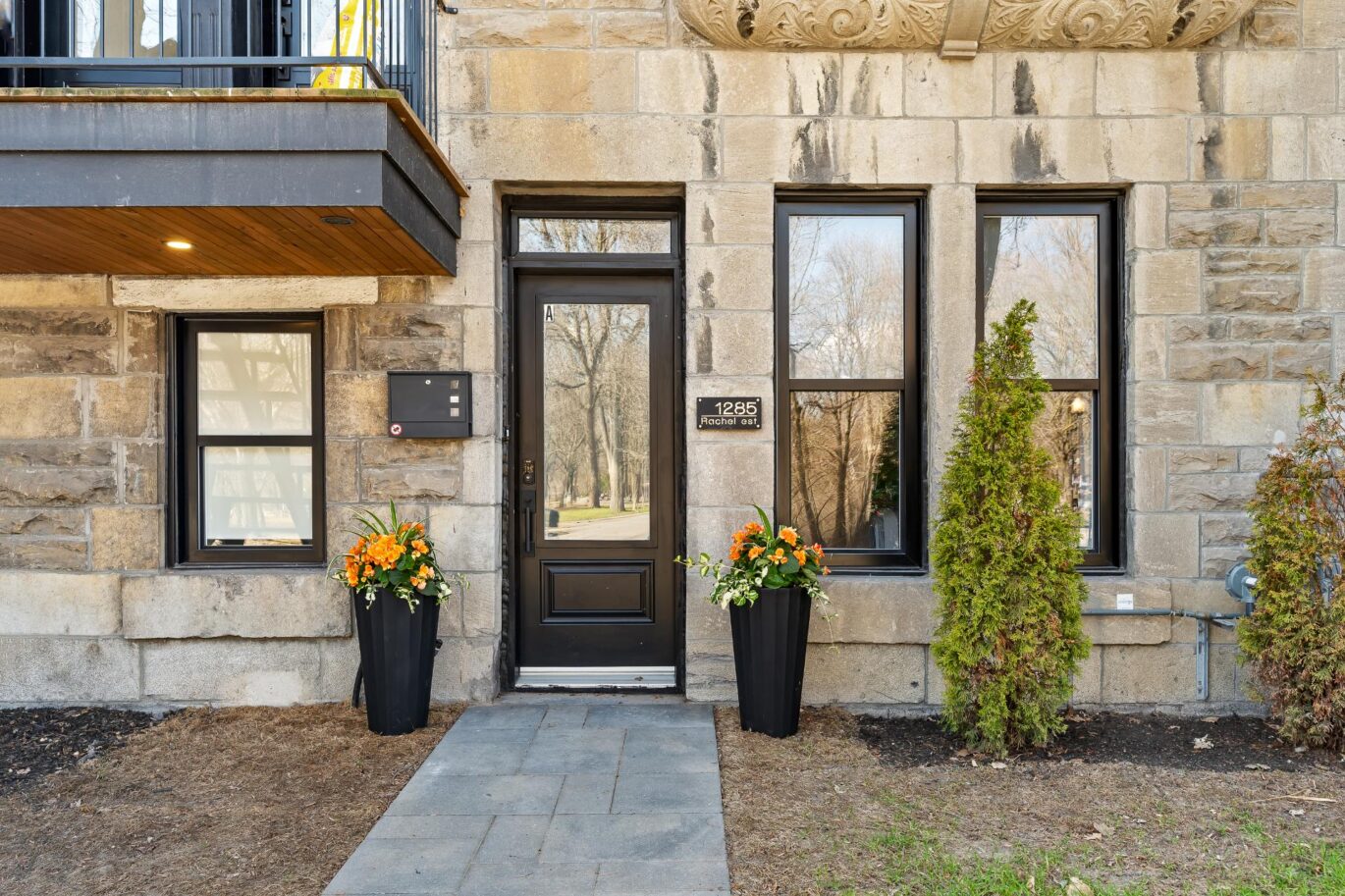 1285 Rue Rachel E.  Montréal (Le Plateau-Mont-Royal) (Montréal)