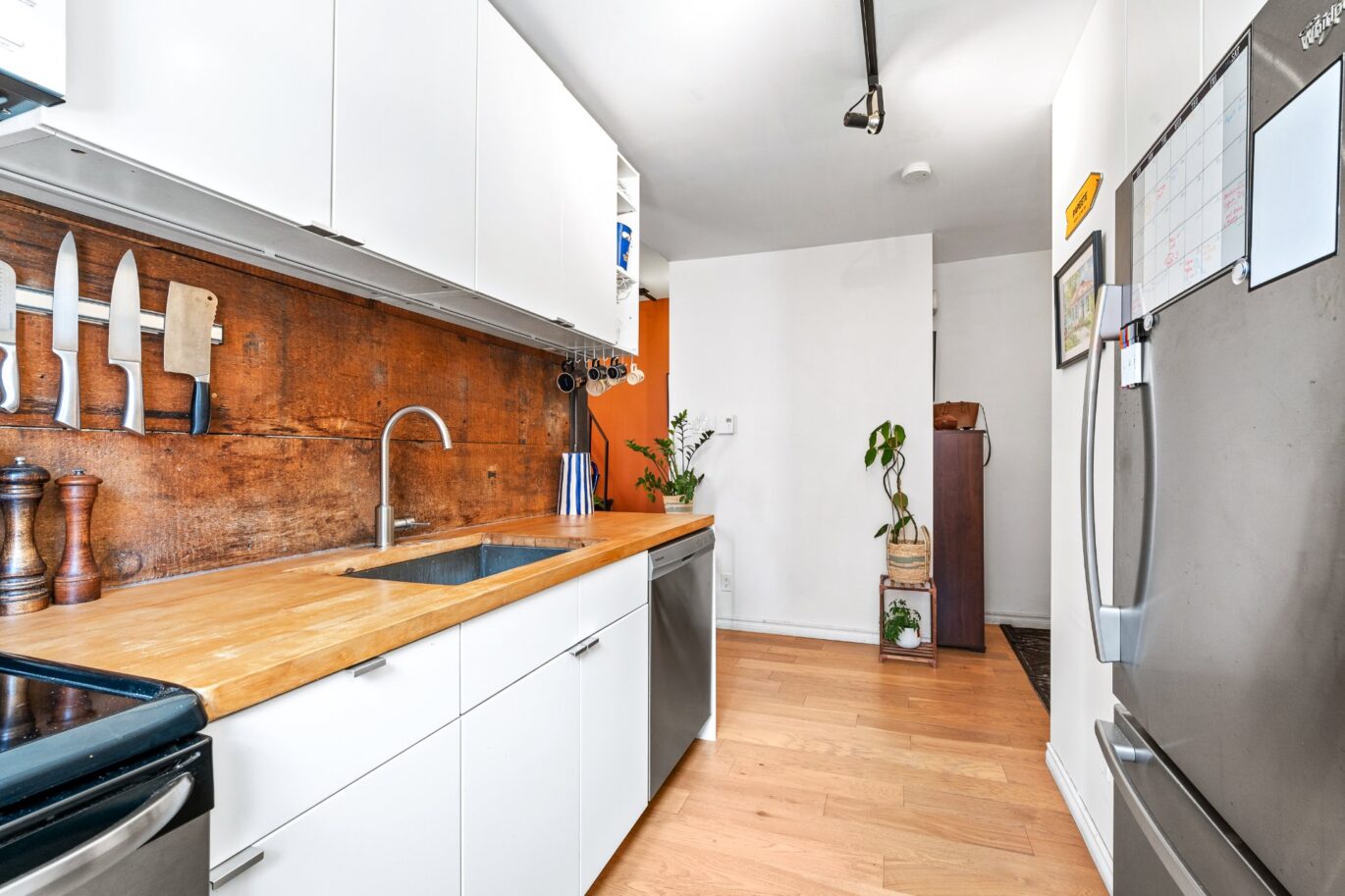 454 Rue Marie-Anne E.  Montréal (Le Plateau-Mont-Royal) (Montréal)