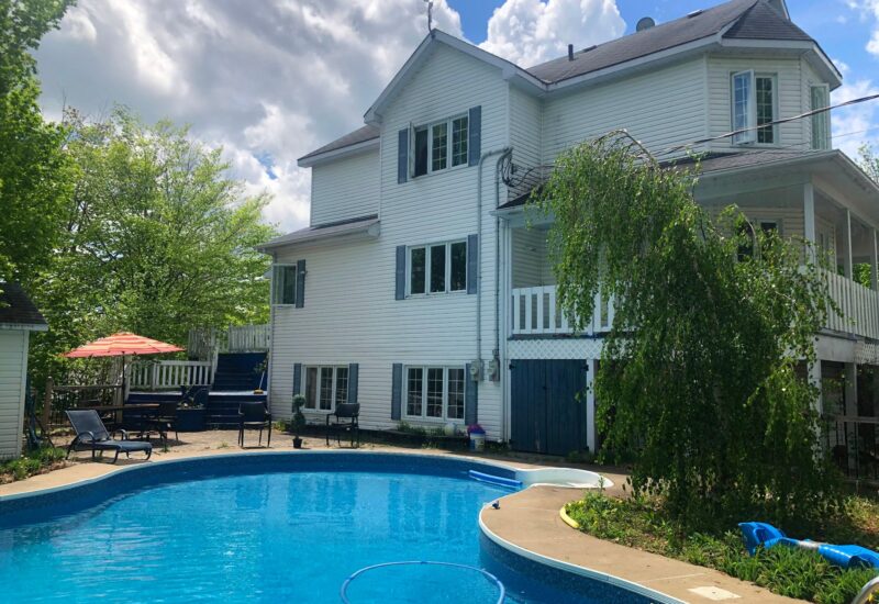 340 Ch. de Chertsey Sainte-Marguerite-du-Lac-Masson (Laurentides)