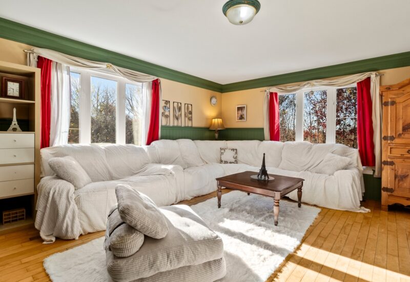 340 Ch. de Chertsey Sainte-Marguerite-du-Lac-Masson (Laurentides)