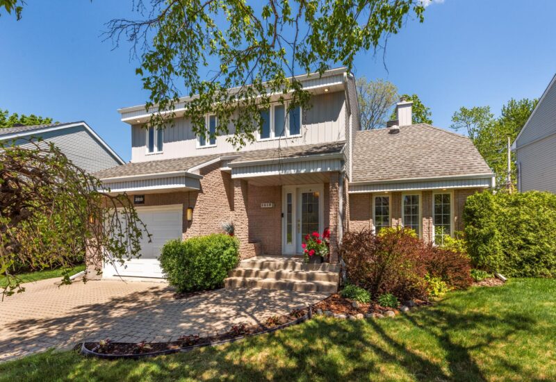 2610 Rue du Colibri  Laval (Sainte-Rose) (Laval)