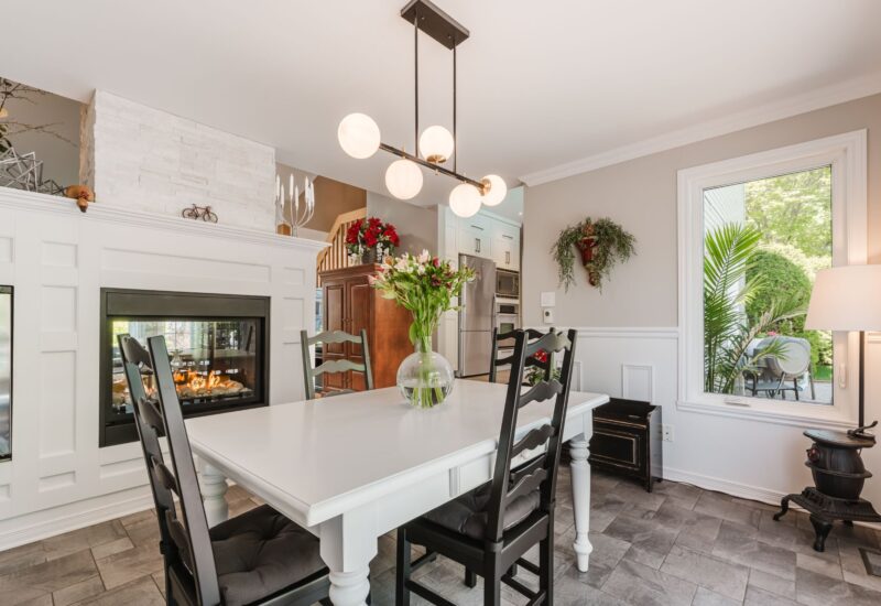 2610 Rue du Colibri  Laval (Sainte-Rose) (Laval)