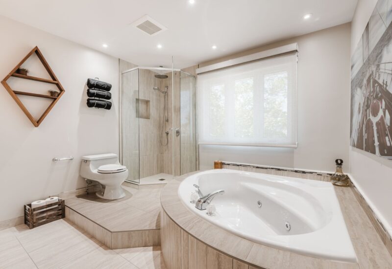 2610 Rue du Colibri  Laval (Sainte-Rose) (Laval)