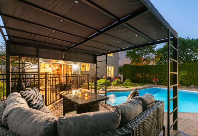 2610 Rue du Colibri  Laval (Sainte-Rose) (Laval)