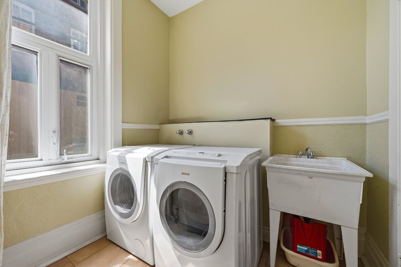 5168 Av. du Parc  Montréal (Le Plateau-Mont-Royal) (Montréal)