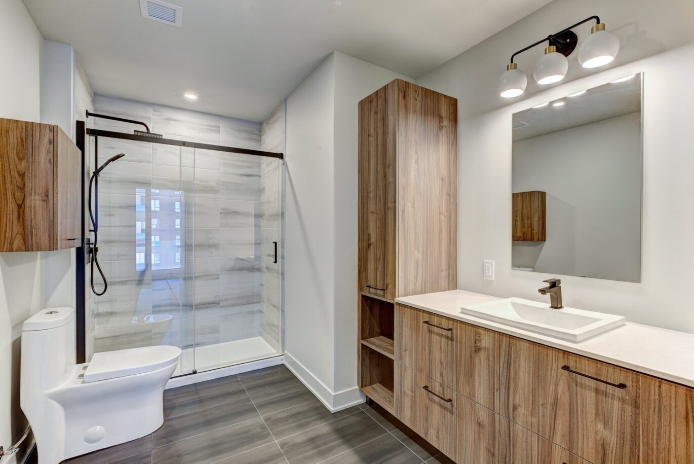 3480 Boul. St-Elzear O. #903  Laval (Chomedey) (Laval)