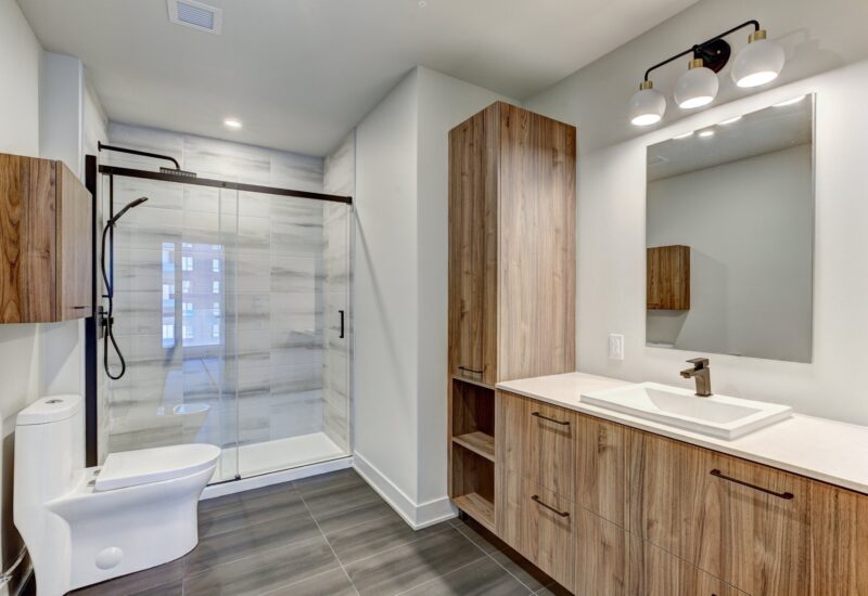 3480 Boul. St-Elzear O. #903  Laval (Chomedey) (Laval)