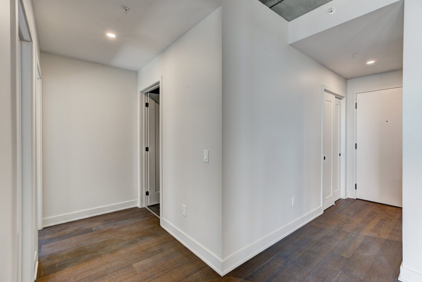 3480 Boul. St-Elzear O. #903  Laval (Chomedey) (Laval)