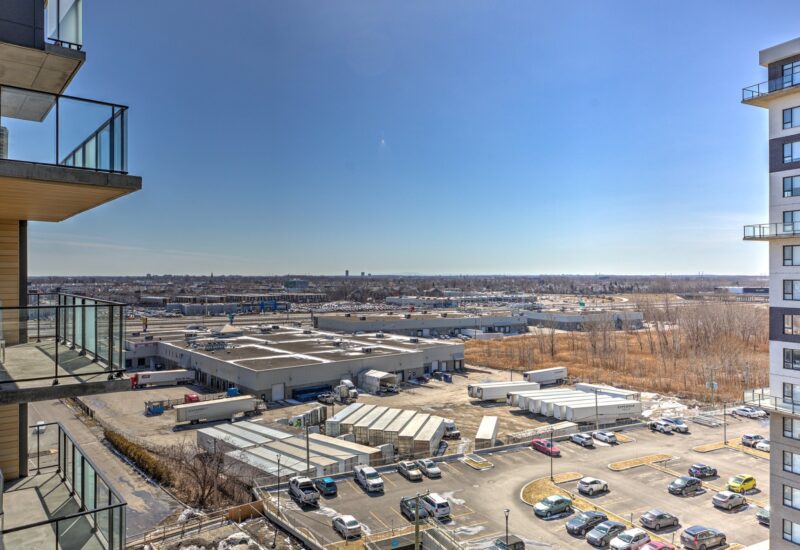 3480 Boul. St-Elzear O. #903  Laval (Chomedey) (Laval)