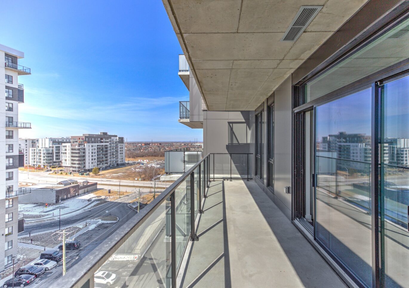 3480 Boul. St-Elzear O. #903  Laval (Chomedey) (Laval)