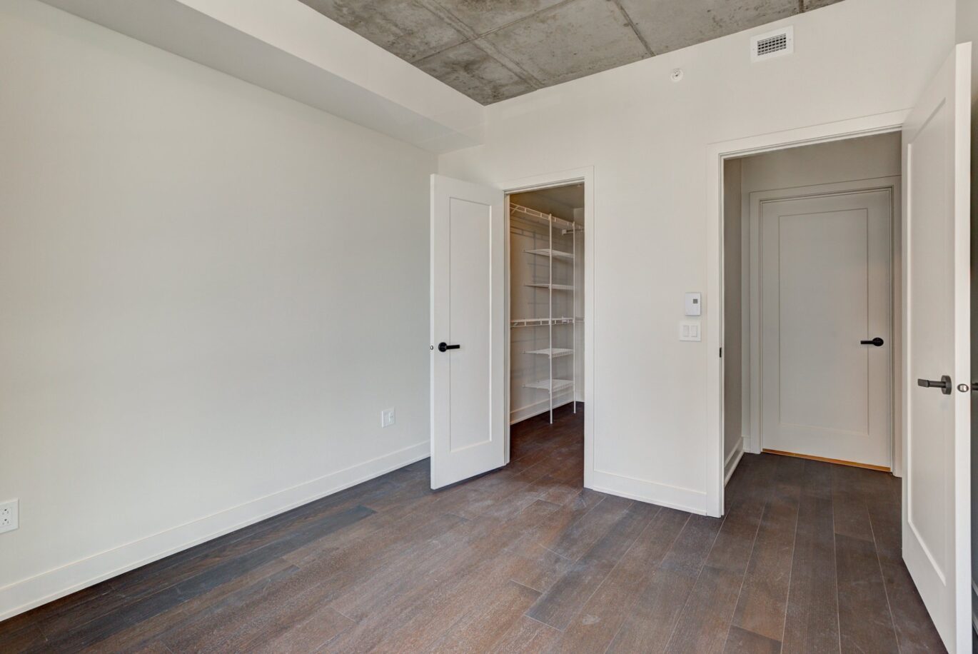 3480 Boul. St-Elzear O. #903  Laval (Chomedey) (Laval)