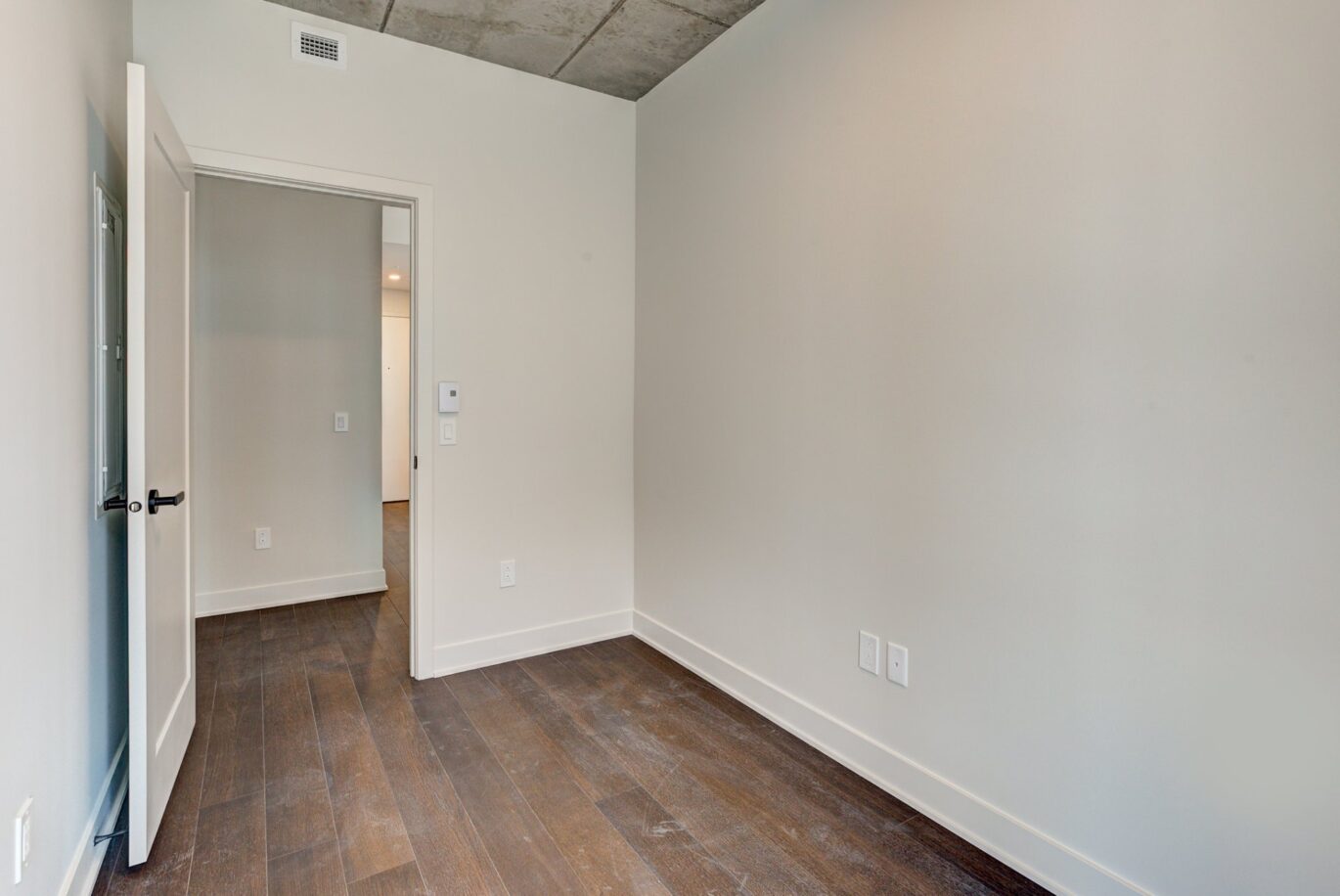 3480 Boul. St-Elzear O. #903  Laval (Chomedey) (Laval)