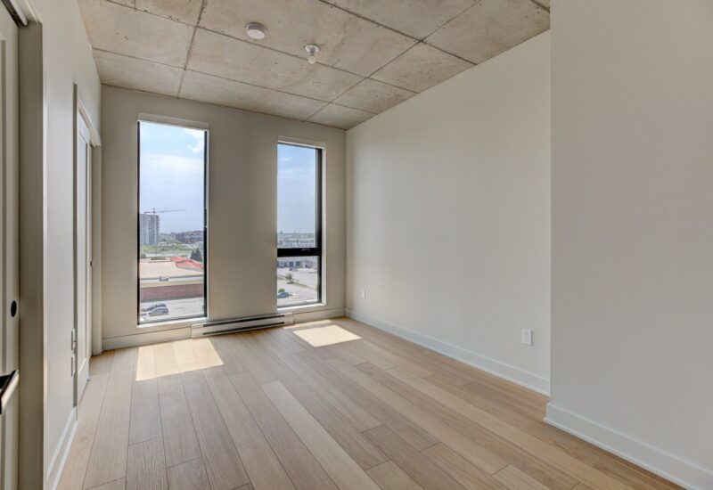 3480 Boul. St-Elzear O. #908  Laval (Chomedey) (Laval)