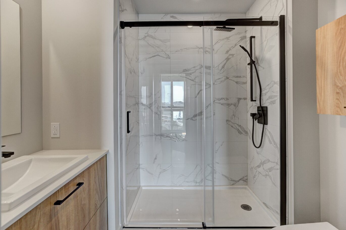 3480 Boul. St-Elzear O. #908  Laval (Chomedey) (Laval)
