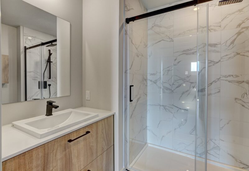 3480 Boul. St-Elzear O. #908  Laval (Chomedey) (Laval)