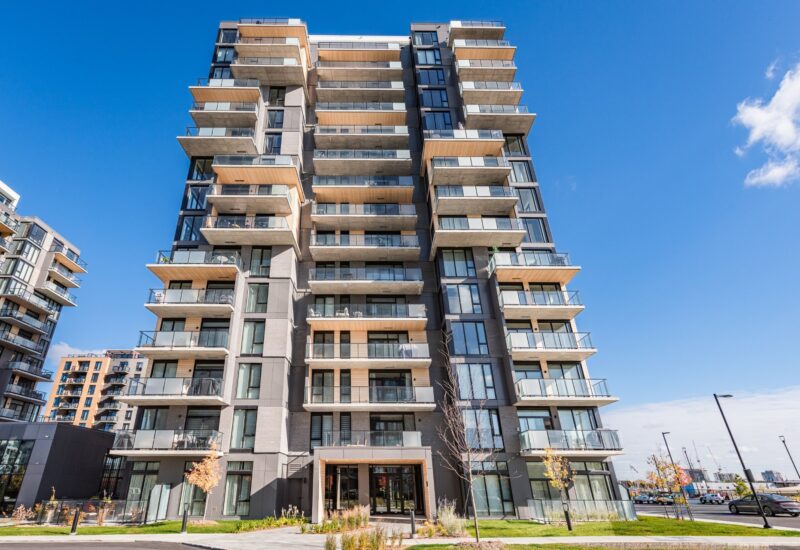 3480 Boul. St-Elzear O. #908  Laval (Chomedey) (Laval)