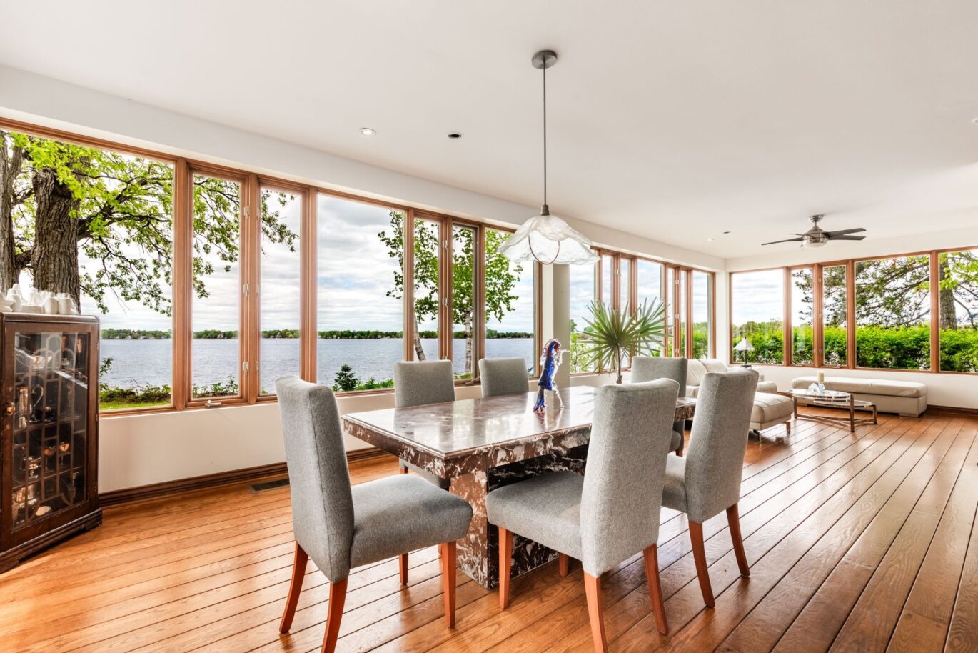 2211 Ch. du Bord-du-Lac Montréal (L&rsquo;Île-Bizard/Sainte-Geneviève) (Montréal)