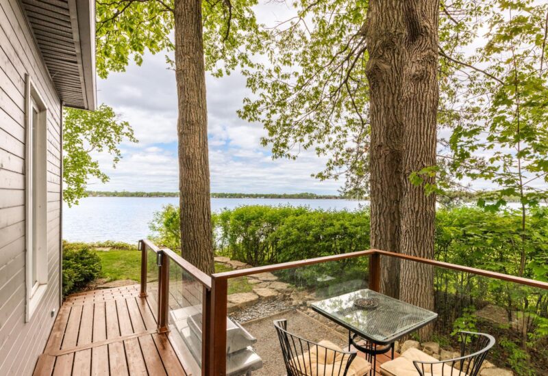 2211 Ch. du Bord-du-Lac Montréal (L&rsquo;Île-Bizard/Sainte-Geneviève) (Montréal)