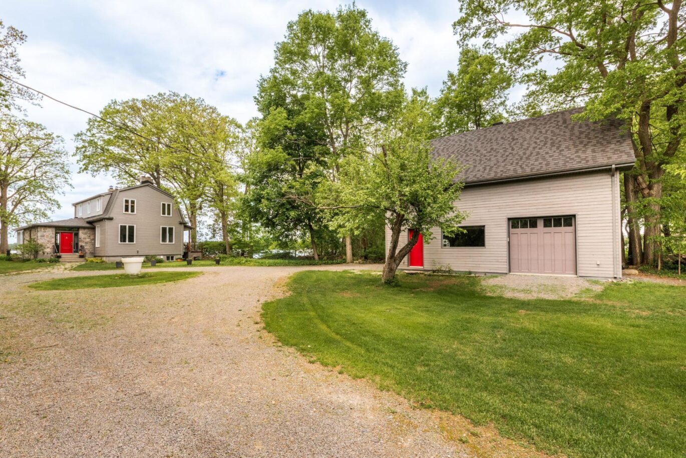 2211 Ch. du Bord-du-Lac Montréal (L&rsquo;Île-Bizard/Sainte-Geneviève) (Montréal)